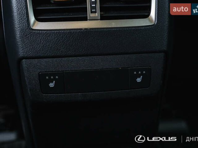 Белый Лексус РХ, объемом двигателя 3.46 л и пробегом 66 тыс. км за 50700 $, фото 33 на Automoto.ua