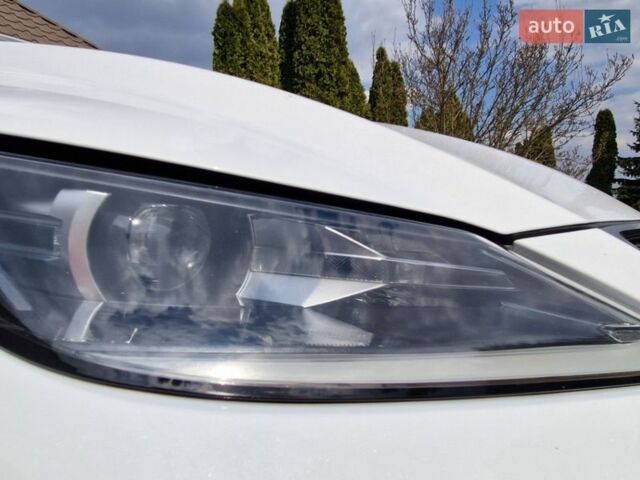 Белый Лексус РХ, объемом двигателя 3.46 л и пробегом 142 тыс. км за 52500 $, фото 10 на Automoto.ua