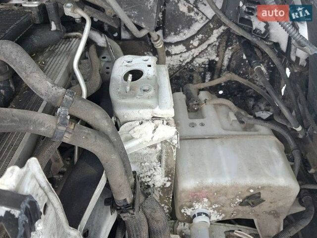 Белый Лексус РХ, объемом двигателя 2 л и пробегом 85 тыс. км за 24434 $, фото 74 на Automoto.ua