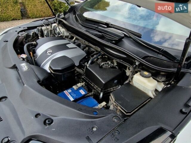 Белый Лексус РХ, объемом двигателя 3.46 л и пробегом 142 тыс. км за 52500 $, фото 56 на Automoto.ua