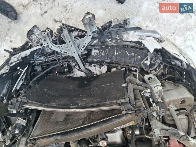 Белый Лексус РХ, объемом двигателя 2 л и пробегом 85 тыс. км за 24434 $, фото 70 на Automoto.ua