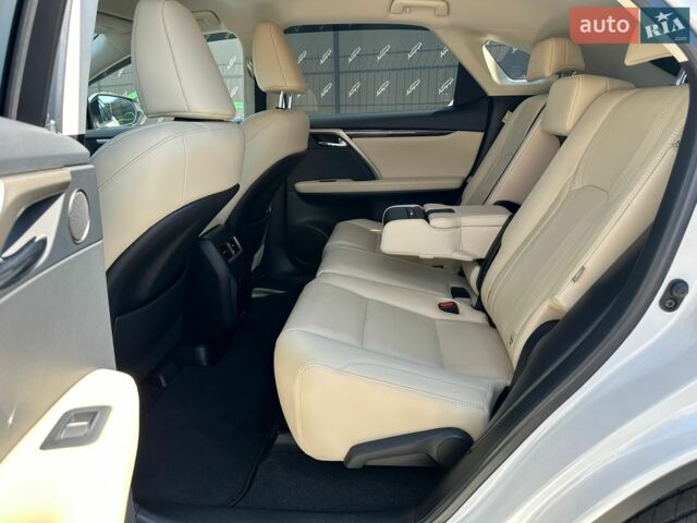Білий Лексус РХ, об'ємом двигуна 2 л та пробігом 26 тис. км за 49500 $, фото 17 на Automoto.ua