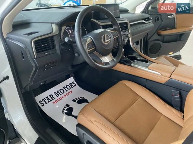 Белый Лексус РХ, объемом двигателя 2 л и пробегом 4 тыс. км за 53500 $, фото 14 на Automoto.ua