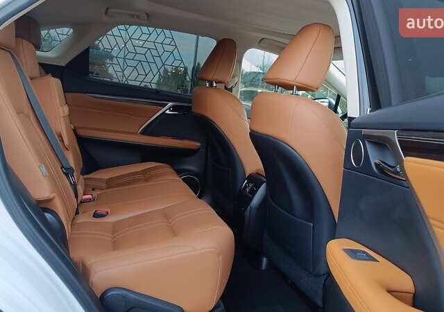Лексус РХ 2021 у Києві на Automoto.ua Білий Лексус РХ, об'ємом двигуна 3.5 л та пробігом 54 тис. км за 58837 $, фото 6 на Automoto.ua