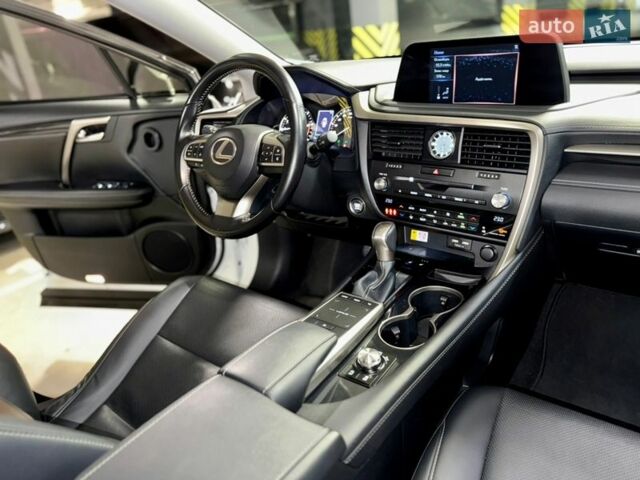 Білий Лексус РХ, об'ємом двигуна 2 л та пробігом 69 тис. км за 43500 $, фото 37 на Automoto.ua