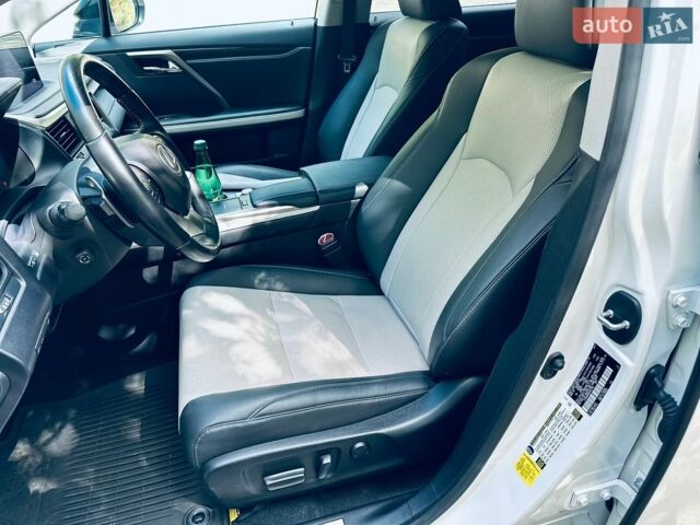 Білий Лексус РХ, об'ємом двигуна 3.5 л та пробігом 62 тис. км за 54500 $, фото 39 на Automoto.ua