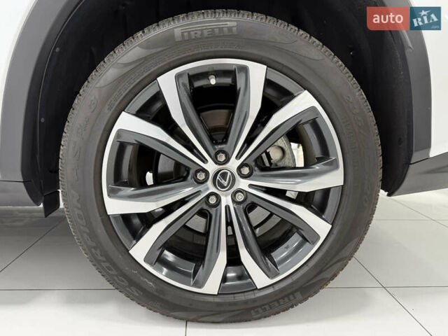 Білий Лексус РХ, об'ємом двигуна 3.46 л та пробігом 76 тис. км за 43000 $, фото 44 на Automoto.ua