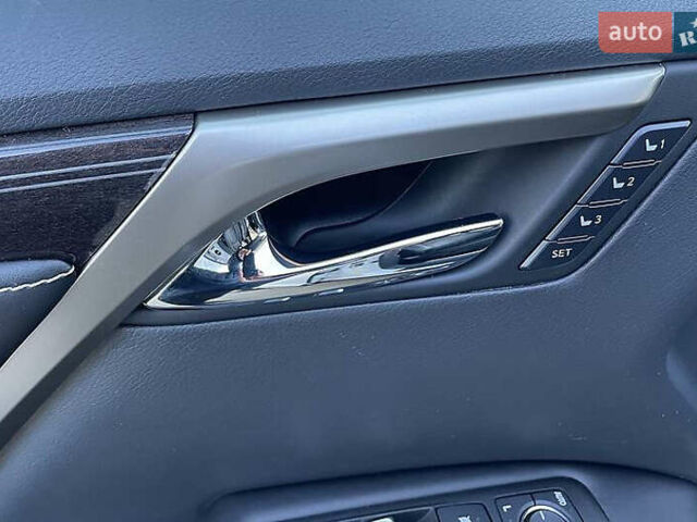 Білий Лексус РХ, об'ємом двигуна 3.5 л та пробігом 53 тис. км за 53300 $, фото 8 на Automoto.ua