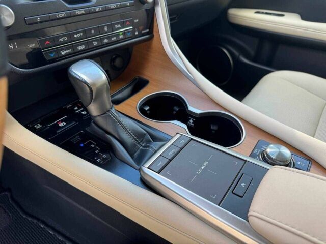 Лексус РХ 2021 у Дніпро (Дніпропетровську) на Automoto.ua Білий Лексус РХ, об'ємом двигуна 3.5 л та пробігом 70 тис. км за 45000 $, фото 22 на Automoto.ua