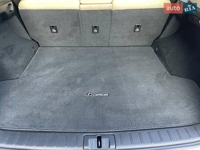 Белый Лексус РХ, объемом двигателя 3.46 л и пробегом 52 тыс. км за 38500 $, фото 17 на Automoto.ua