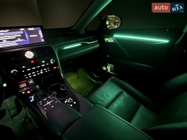 Белый Лексус РХ, объемом двигателя 3.46 л и пробегом 36 тыс. км за 61000 $, фото 2 на Automoto.ua