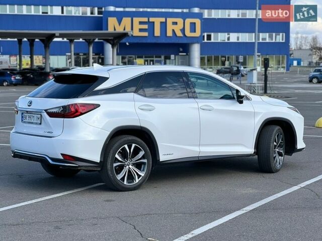Белый Лексус РХ, объемом двигателя 3.5 л и пробегом 45 тыс. км за 44900 $, фото 2 на Automoto.ua