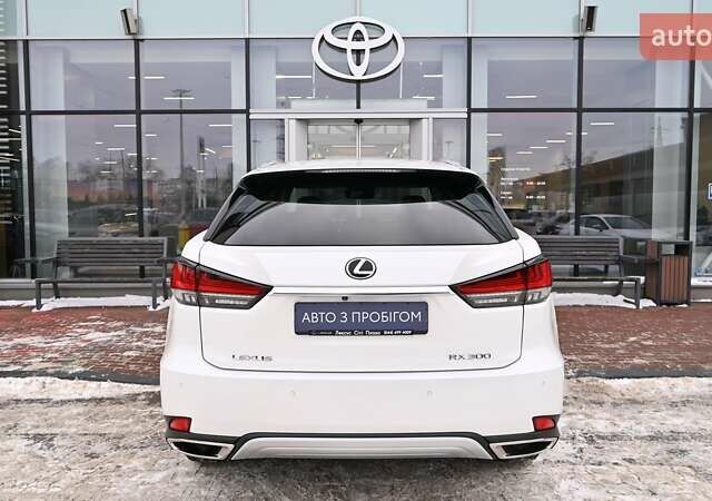 Белый Лексус РХ, объемом двигателя 2 л и пробегом 107 тыс. км за 41069 $, фото 3 на Automoto.ua