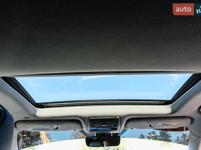 Белый Лексус РХ, объемом двигателя 3.46 л и пробегом 51 тыс. км за 17500 $, фото 13 на Automoto.ua