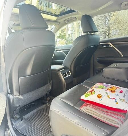 Білий Лексус РХ, об'ємом двигуна 3.46 л та пробігом 146 тис. км за 53000 $, фото 9 на Automoto.ua