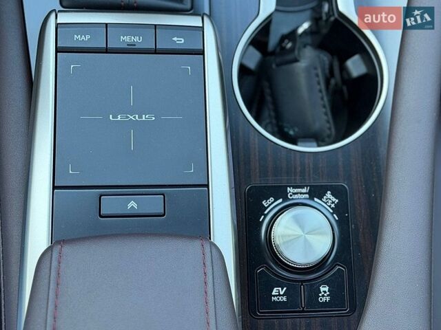 Белый Лексус РХ, объемом двигателя 3.5 л и пробегом 60 тыс. км за 55500 $, фото 32 на Automoto.ua
