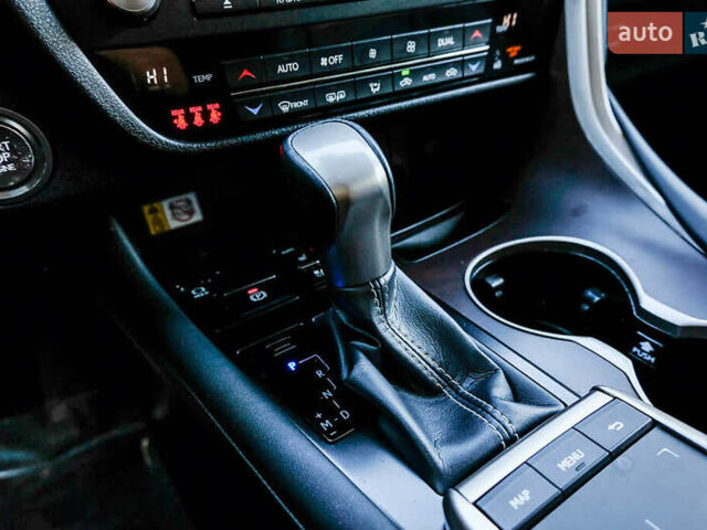 Белый Лексус РХ, объемом двигателя 3.46 л и пробегом 51 тыс. км за 17500 $, фото 21 на Automoto.ua