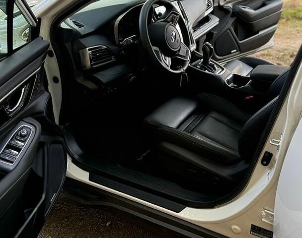 Білий Лексус РХ, об'ємом двигуна 2 л та пробігом 65 тис. км за 46500 $, фото 42 на Automoto.ua