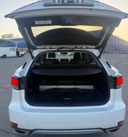 Белый Лексус РХ, объемом двигателя 2 л и пробегом 65 тыс. км за 49990 $, фото 5 на Automoto.ua