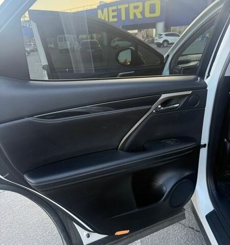 Белый Лексус РХ, объемом двигателя 2 л и пробегом 65 тыс. км за 49990 $, фото 9 на Automoto.ua