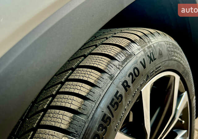 Белый Лексус РХ, объемом двигателя 3.46 л и пробегом 49 тыс. км за 57500 $, фото 21 на Automoto.ua