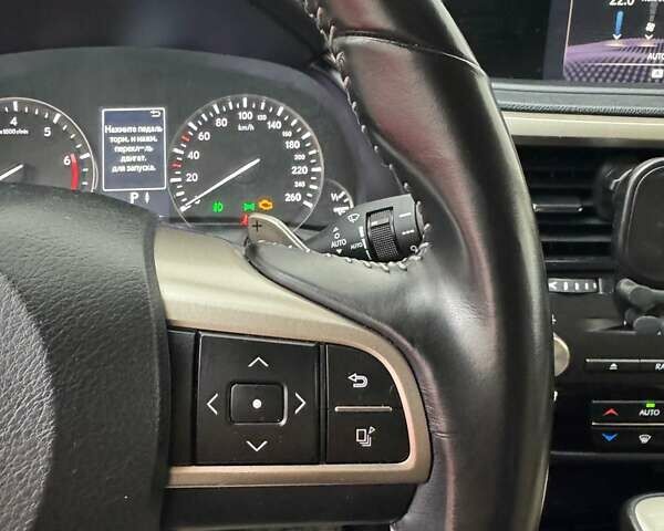 Білий Лексус РХ, об'ємом двигуна 2 л та пробігом 56 тис. км за 46700 $, фото 22 на Automoto.ua