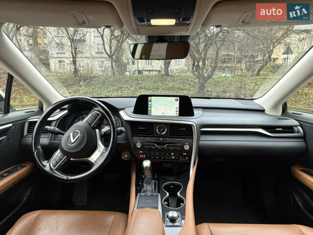 Білий Лексус РХ, об'ємом двигуна 2 л та пробігом 55 тис. км за 49000 $, фото 6 на Automoto.ua