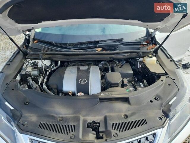Білий Лексус РХ, об'ємом двигуна 3.46 л та пробігом 63 тис. км за 18000 $, фото 11 на Automoto.ua