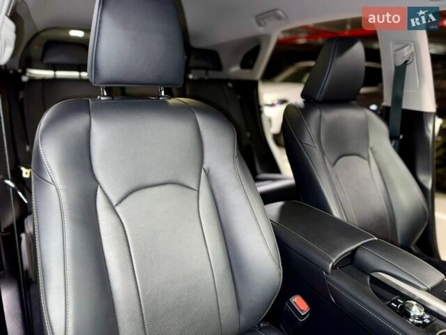 Білий Лексус РХ, об'ємом двигуна 2 л та пробігом 69 тис. км за 43500 $, фото 36 на Automoto.ua
