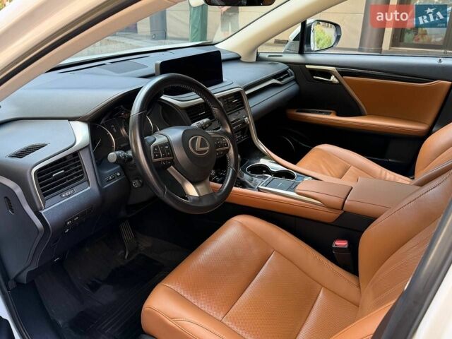 Білий Лексус РХ, об'ємом двигуна 3.46 л та пробігом 97 тис. км за 44000 $, фото 12 на Automoto.ua
