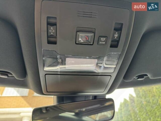 Белый Лексус РХ, объемом двигателя 3.46 л и пробегом 1 тыс. км за 65000 $, фото 20 на Automoto.ua