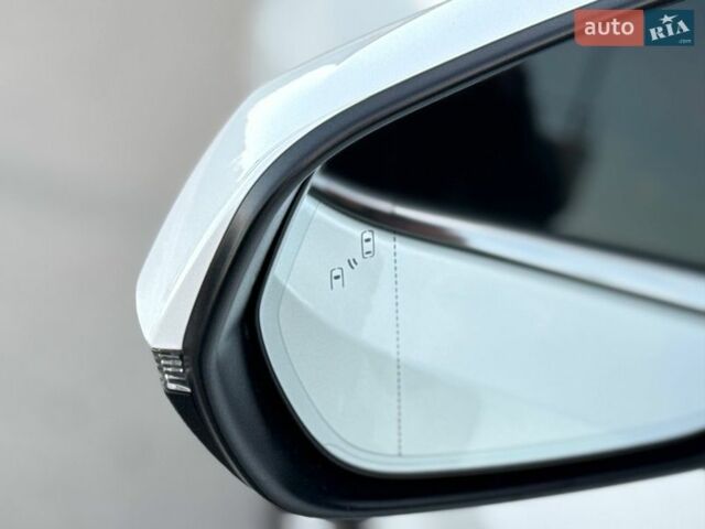 Белый Лексус РХ, объемом двигателя 3.46 л и пробегом 61 тыс. км за 57500 $, фото 39 на Automoto.ua