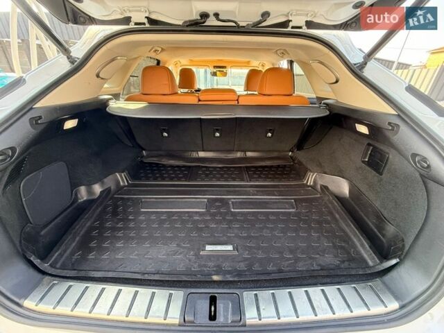 Белый Лексус РХ, объемом двигателя 3.46 л и пробегом 110 тыс. км за 59999 $, фото 21 на Automoto.ua