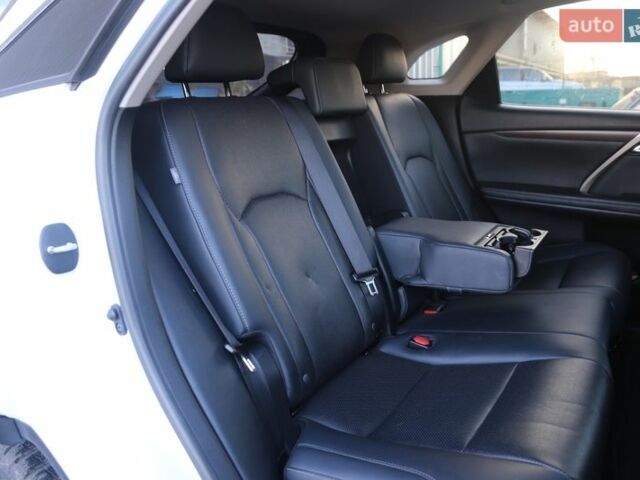 Белый Лексус РХ, объемом двигателя 3.46 л и пробегом 146 тыс. км за 53500 $, фото 10 на Automoto.ua