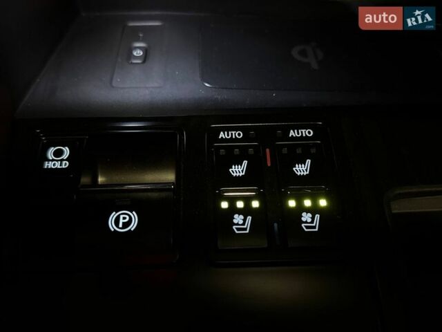 Белый Лексус РХ, объемом двигателя 3.46 л и пробегом 61 тыс. км за 57500 $, фото 25 на Automoto.ua