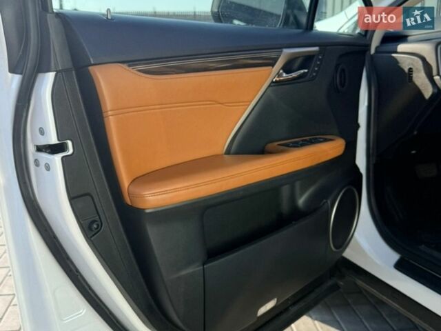 Белый Лексус РХ, объемом двигателя 3.46 л и пробегом 110 тыс. км за 59999 $, фото 19 на Automoto.ua