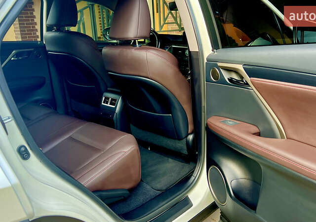 Белый Лексус РХ, объемом двигателя 3.46 л и пробегом 49 тыс. км за 57500 $, фото 29 на Automoto.ua