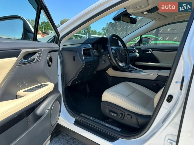 Білий Лексус РХ, об'ємом двигуна 2 л та пробігом 26 тис. км за 49500 $, фото 5 на Automoto.ua