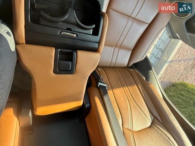 Белый Лексус РХ, объемом двигателя 3.46 л и пробегом 110 тыс. км за 59999 $, фото 20 на Automoto.ua