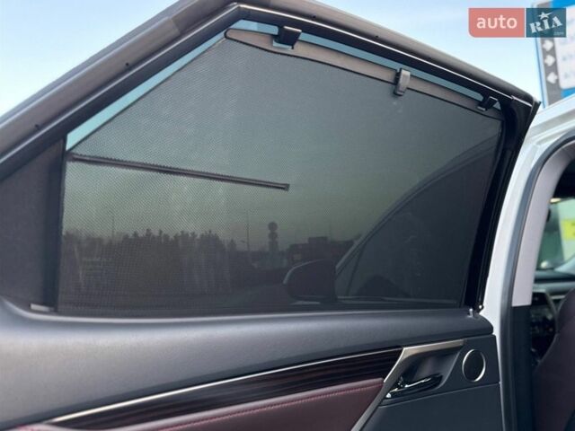 Белый Лексус РХ, объемом двигателя 3.46 л и пробегом 61 тыс. км за 57500 $, фото 41 на Automoto.ua