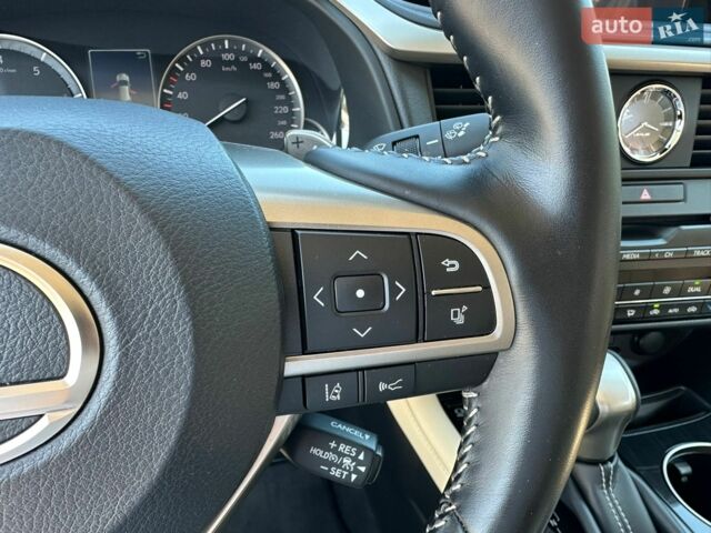 Білий Лексус РХ, об'ємом двигуна 2 л та пробігом 26 тис. км за 49500 $, фото 14 на Automoto.ua