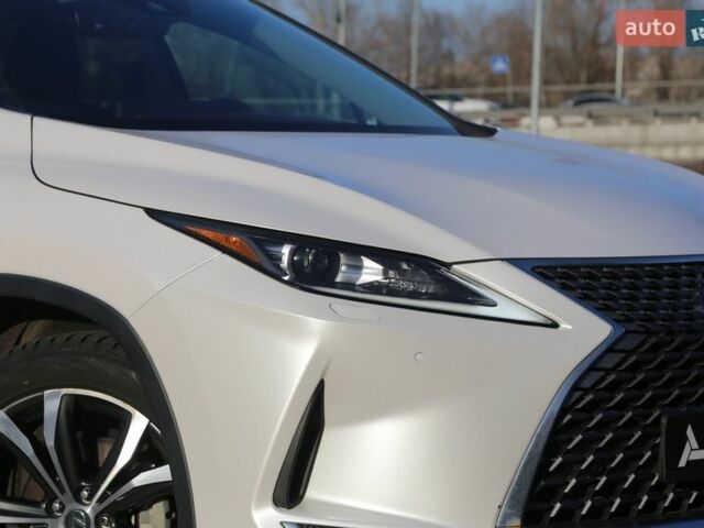 Белый Лексус РХ, объемом двигателя 3.46 л и пробегом 146 тыс. км за 53500 $, фото 3 на Automoto.ua