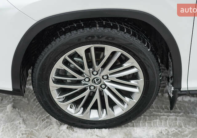 Белый Лексус РХ, объемом двигателя 3.5 л и пробегом 40 тыс. км за 60542 $, фото 11 на Automoto.ua