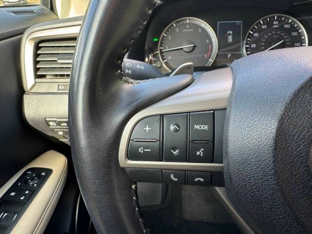 Лексус РХ 2021 у Дніпро (Дніпропетровську) на Automoto.ua Білий Лексус РХ, об'ємом двигуна 3.5 л та пробігом 70 тис. км за 45000 $, фото 8 на Automoto.ua