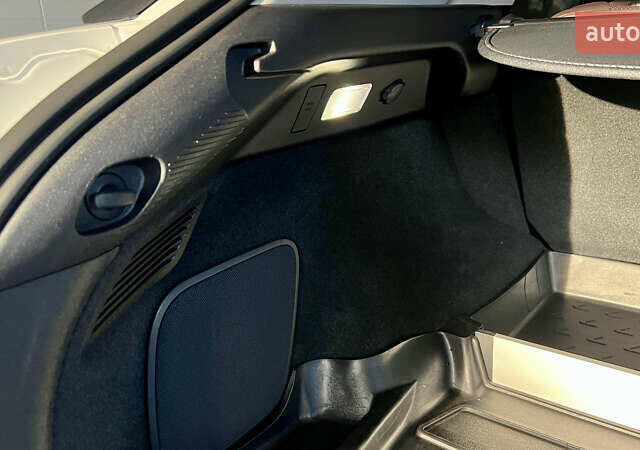 Белый Лексус РХ, объемом двигателя 3.46 л и пробегом 49 тыс. км за 57500 $, фото 60 на Automoto.ua