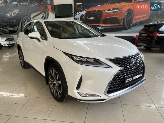 Белый Лексус РХ, объемом двигателя 2 л и пробегом 4 тыс. км за 53500 $, фото 1 на Automoto.ua