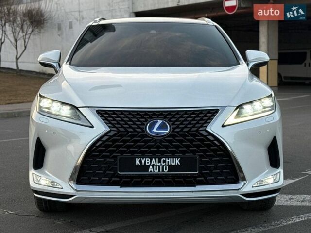 Белый Лексус РХ, объемом двигателя 3.46 л и пробегом 61 тыс. км за 57500 $, фото 1 на Automoto.ua