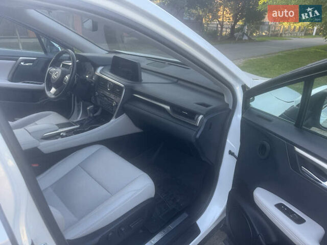 Белый Лексус РХ, объемом двигателя 3.46 л и пробегом 45 тыс. км за 44000 $, фото 10 на Automoto.ua