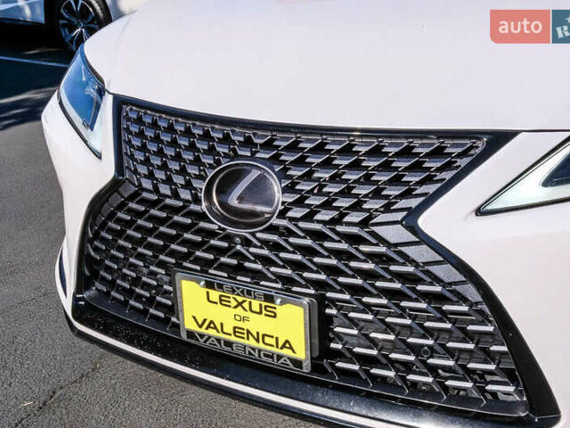 Белый Лексус РХ, объемом двигателя 3.46 л и пробегом 51 тыс. км за 17500 $, фото 2 на Automoto.ua