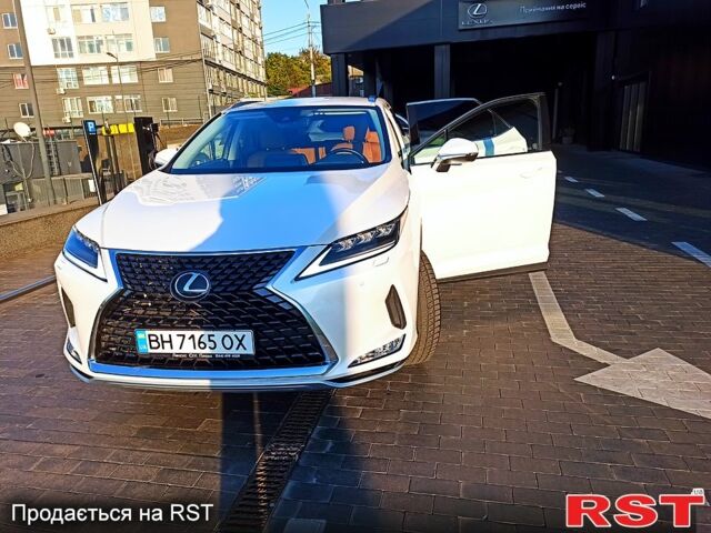 Белый Лексус РХ, объемом двигателя 2 л и пробегом 20 тыс. км за 52000 $, фото 4 на Automoto.ua